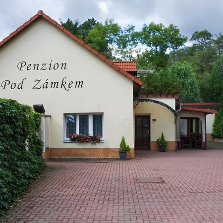 Penzion Pod Zamkem Пругоніце Екстер'єр фото